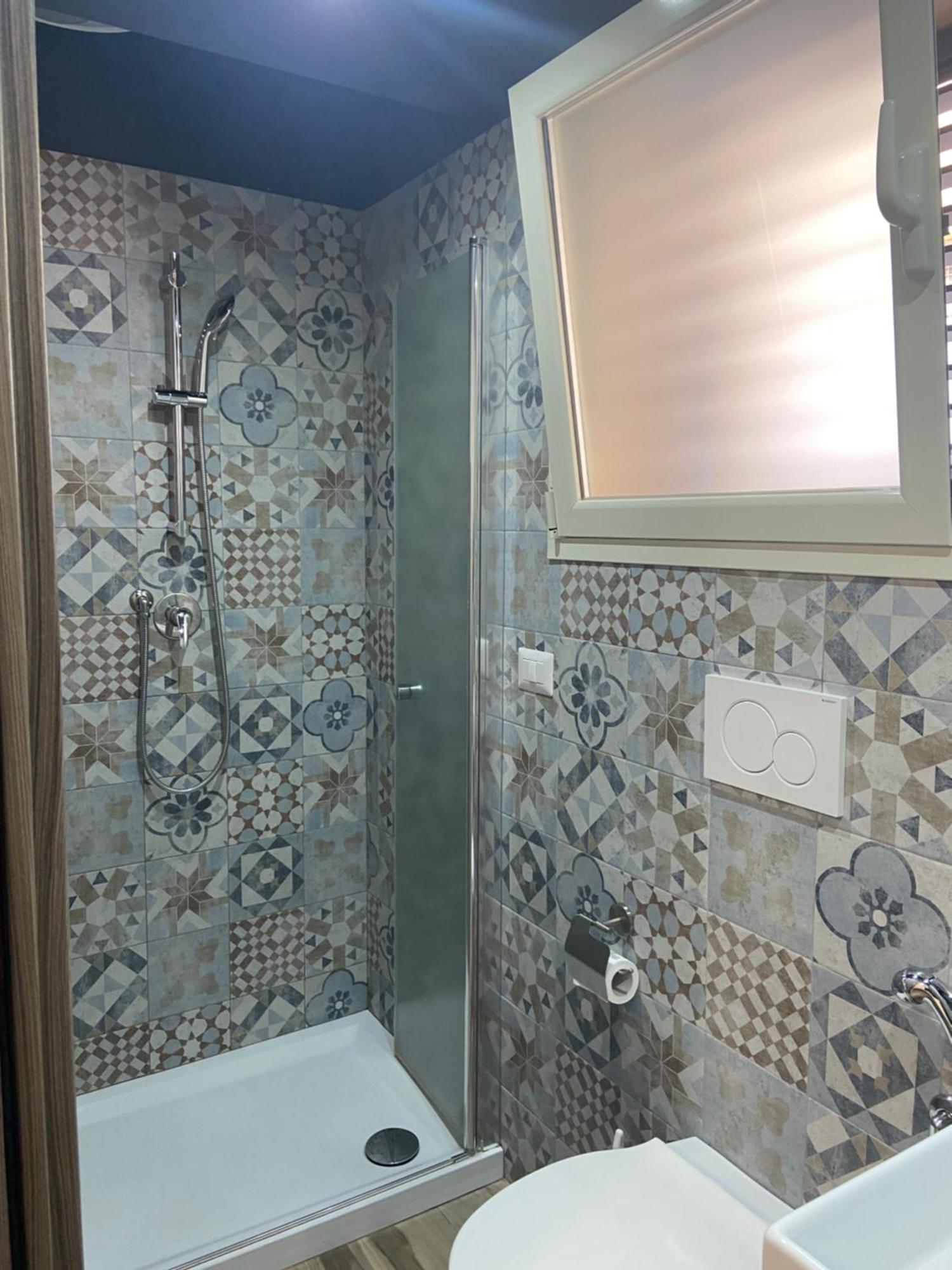 Annette Rooms バーリ エクステリア 写真
